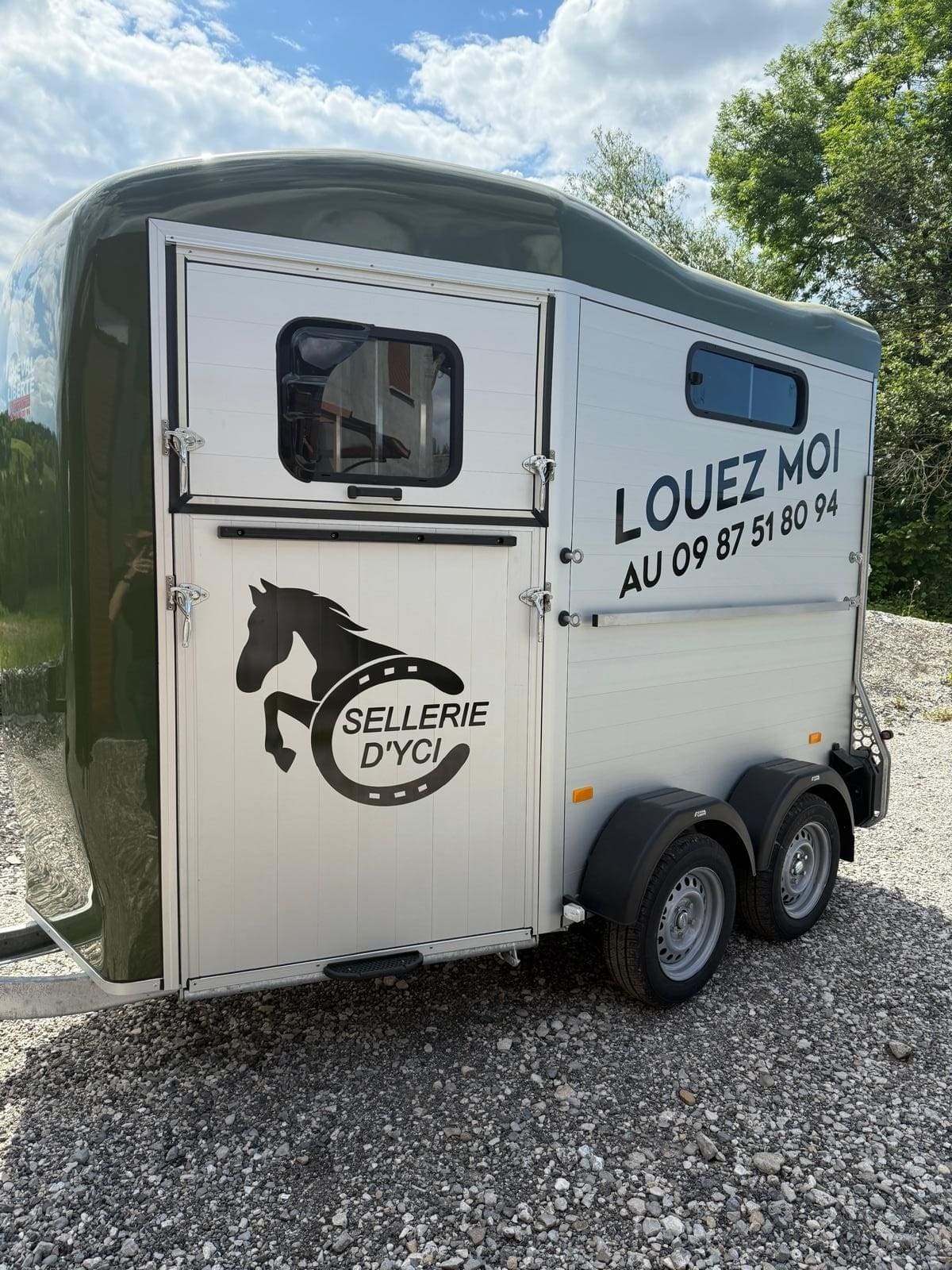 Van 2 places à louer Van 2 places à louer